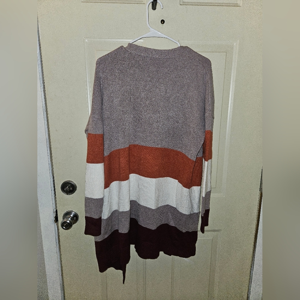 Color-block Cardigan - Picture 2 of 2